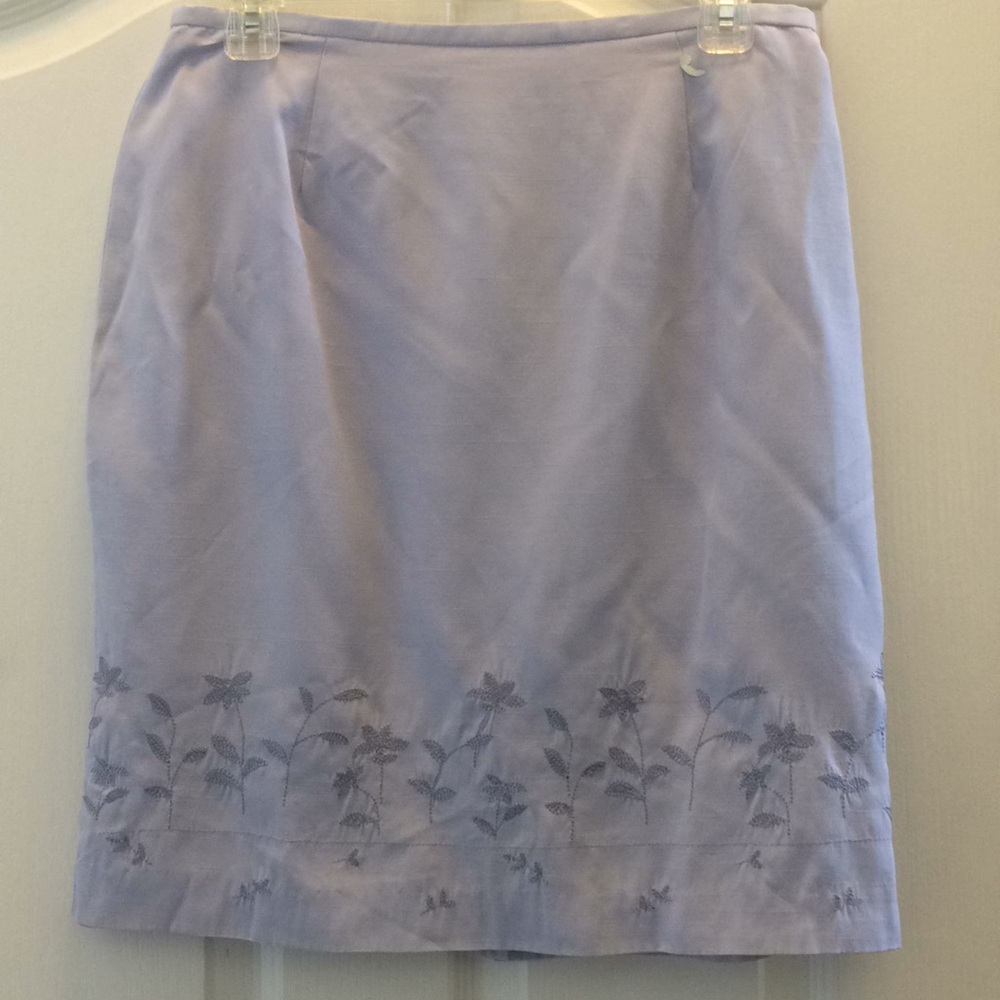 FINAL MARKDOWN Ladies’ Norton McNaughton Embroidered Skirt (10)